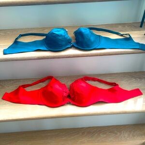Lot of 2 Soma Essentials Unlined Lace Trim Plunge bras , red and Turquoise 38D